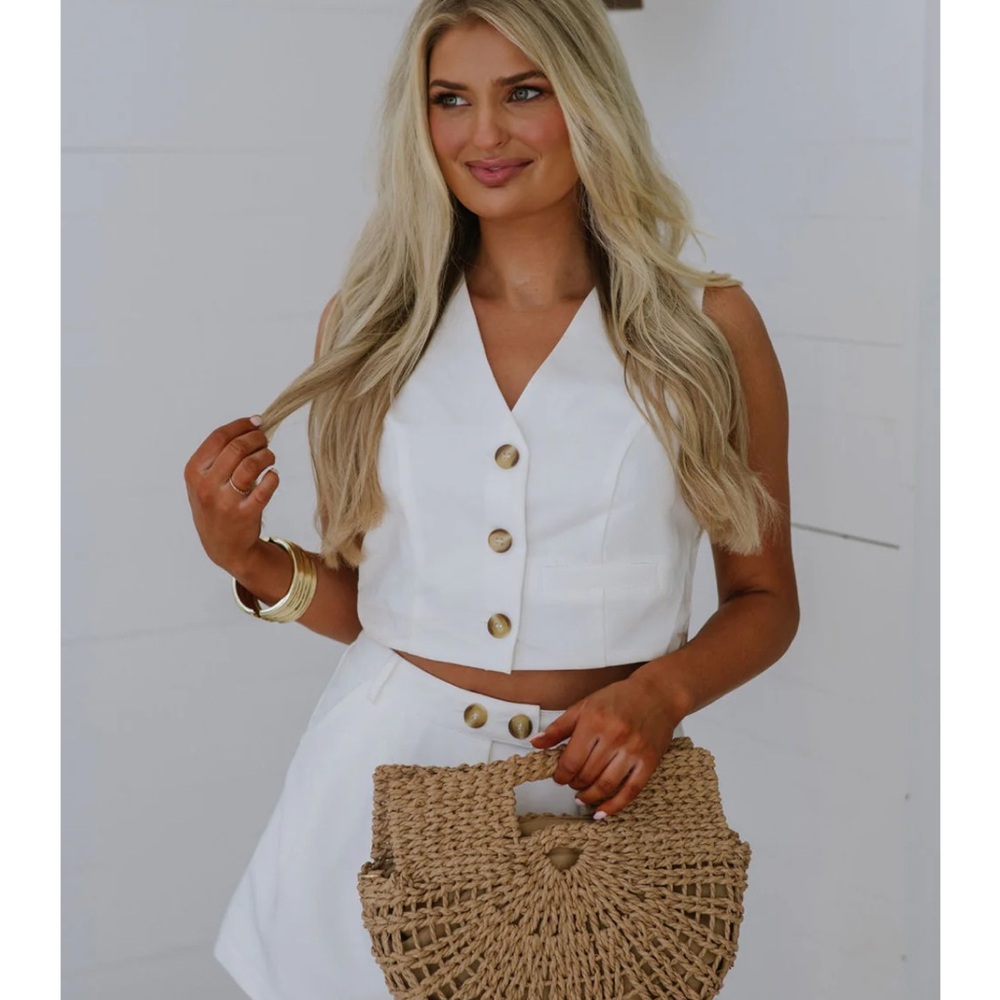 These Three Katie Pleated Shorts Set- Off White Sz: Small